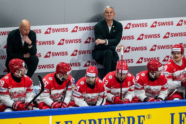 260518 Head coach Mikael Gath of Denmark during the 2026 IIHF Ice Hockey World Championship match between Canada and Denmark on May 18, 2026 in Fribourg Photo Jesper Zerman BILDBYRAN kod JZ JZ0718 ishockey ice hockey ishockey vm 2026 vm 2026 iihf world championship kanada canada danmark denmark canada kanada bbeng danmark denmark  Copyright: JESPERxZERMAN BB260518JZ089