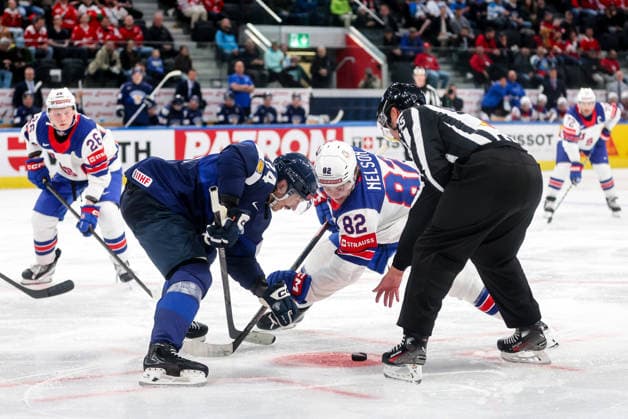 Ice hockey, Eishockey - IIHF WC 2026 ZURICH,SWITZERLAND,18.MAY.26 - ICE HOCKEY - IIHF Ice Hockey World Championship, WM, Weltmeisterschaft 2026, group stage, Finland vs USA. Image shows Hannes Bjorninen (FIN) and Danny Nelson (USA).  GEPAxpictures xMaticxKlansek