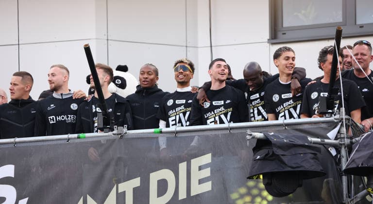 18 05 2026, Football, Men, 2 Bundesliga, Season 2025 2026, SV 07 Elversberg promotion celebration The SV 07 Elversberg team celebrates promotion to the Bundesliga on a makeshift balcony in front of the town hall in Spiesen Elversberg, Lukas Pinckert SV 07 Elversberg , Nicolas Kristof SV 07 Elversberg , Jarzinho Malanga SV 07 Elversberg , Bambase Conte SV 07 Elversberg , Felix Keidel SV 07 Elversberg , Amara Conde SV 07 Elversberg , Frederik Schmahl SV 07 Elversberg Spiesen Elversberg Rathaus Saarland Germany DEU Copyright: xFabianxKleerx