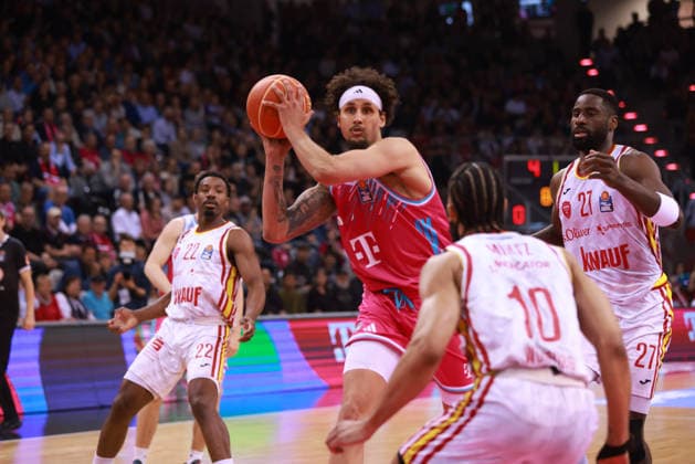 Michael Kessens Bonn on the ball, Bonn, Germany, 18 05 2026, Basketball Bundesliga, 2 Quarterfinals, Telekom Baskets Bonn vs Fitness First Würzburg Baskets