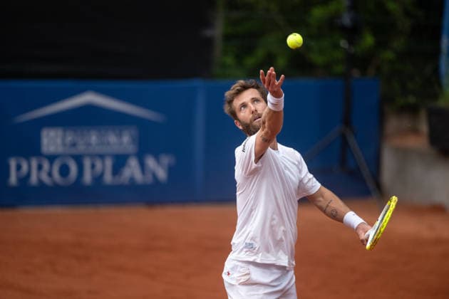 Bitpanda Hamburg Open 2026 Corentin Moutet of France serves to Alejandro Davidovich Fokina of Spain during their Men s Singles Round One match at the Bitpanda Hamburg Open in Hamburg, Germany, on May 18, 2026. Hamburg Germany  Copyright: xAndyxAstfalckx originalFilename:astfalck-bitpanda260518_npn5V.jpg