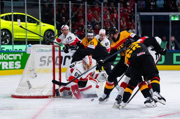 Ice hockey, World Championship, Germany - Switzerland