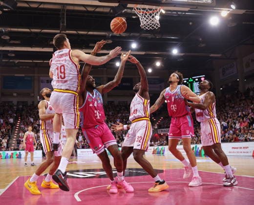 Jeff Garrett Telekom Baskets Bonn vs Fitness First Würzburg Baskets Playoffs Quarterfinals Game 2 Season 2025 26