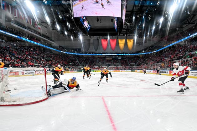 ZURICH, SWITZERLAND MAY 18 Denis Malgin of Switzerland R scores a goal against goalkeeper Jonas Stettmer of Germany L during the 2026 IIHF Ice Hockey World Championship Switzerland game between Germany and Switzerland at Swiss Life Arena on May 18, 2026 in Zurich, Zurich Zurich Swiss Life Arena Zurich Switzerland Copyright: xJustPictures.ch AndreaxBrancax jp-en-EuSpIm-JP7_ANB_Ger_Sui_18052026_5330