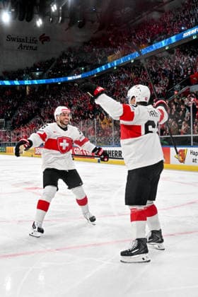 ZURICH, SWITZERLAND MAY 18 Sven Andrighetto of Switzerland L celebrates his goal with Denis Malgin of Switzerland R during the 2026 IIHF Ice Hockey World Championship Switzerland game between Germany and Switzerland at Swiss Life Arena on May 18, 2026 in Zurich, Zurich Zurich Swiss Life Arena Zurich Switzerland Copyright: xJustPictures.ch AndreaxBrancax jp-en-EuSpIm-JP7_ANB_Ger_Sui_18052026_5424