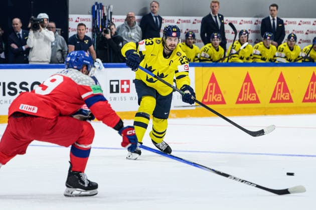 260518 Oliver Ekman Larsson of Sweden during the 2026 IIHF Ice Hockey World Championship match between Sweden and Czech Republic on May 18, 2026 in Fribourg Photo Jesper Zerman BILDBYRAN kod JZ JZ0719 ishockey ice hockey ishockey vm 2026 vm 2026 iihf world championship sverige sweden tjeckien czech republic bbeng  Copyright: JESPERxZERMAN BB260518JZ193
