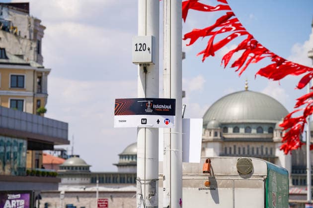 Turkey Football UEFA Europa League 2025 2026, Final in Istanbul SC Freiburg vs Aston Villa Tüpras Stadyumu Istanbul Turkey, Istanbul, Taksim, Taksim Square, Taksim Meydanı, Taksim Camii, Mosque, Minaret, Istanbul City, City Center, Urbanity, Turkey Flags, road traffic, metro, public transport, cab, metropolis, Bosphorus metropolis, tourism, architecture, skyline, Europa League Final 2026, UEFA Europa League, Istanbul Final 2026, major soccer event, event branding, host city, soccer culture, media event, matchday, city center, cityscape Copyright: xJOERANxSTEINSIEKx