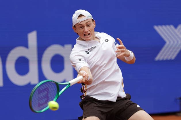 2026 05 19, xFSx, Bitpanda Open Hamburg ATP500, round of 16, mens tennis tournament in Hamburg , Am Rothembaum in Hamburg , Ignacio Buse PER plays a forehand Copyright: HMBxMedia FernandoxSoares