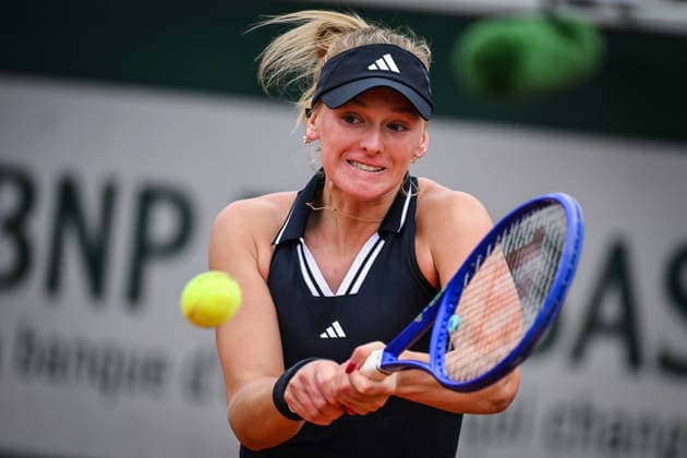 May 19, 2026, Paris, France, France: ASHLYN KRUEGER (USA) during her qualifying match against M Rouvroy (FRA) at the WTA, Tennis Damen French Open 2026 at Roland-Garros Stadium in Paris, France. Krueger won 6:4, 6:3. Paris France - ZUMAm308 20260519_zsp_m308_020 Copyright: xMatthieuxMirvillex