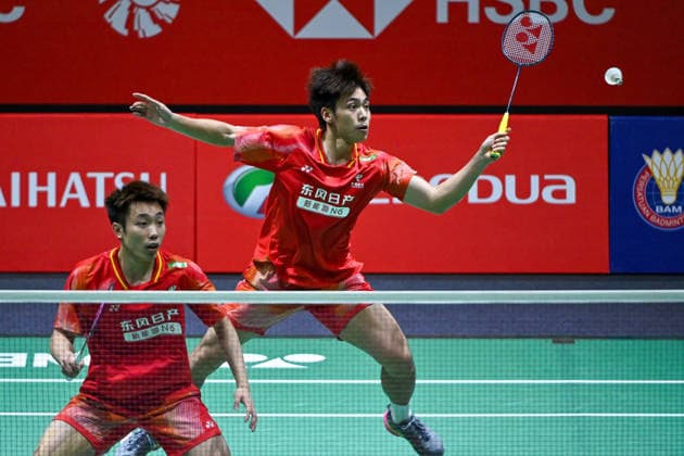 (260519) -- KUALA LUMPUR, May 19, 2026 -- Xie Haonan (R) Zeng Weihan of China compete during the men s doubles round of 32 match between Xie Haonan Zeng Weihan of China and Chaloempon Charoenkitamorn Worrapol Thongsa-nga of Thailand at 2026 Malaysia Masters badminton tournament in Kuala Lumpur, Malaysia, May 19, 2026. (Photo by Xinhua) (SP)MALAYSIA-KUALA LUMPUR-BADMINTON-MALAYSIA MASTERS-MEN S DOUBLES ChongxVoonxChung 