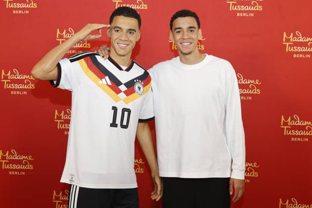 Jamal Musiala,Wax Museum Jamal Musiala at the presentation of his wax figure at the Hotel Bayerischer Hof Munich, 19 05 2026 Munich Bayerischer Hof Bavaria D Copyright: xAgenturxMatthiasxWehnertx xR.Zichyx