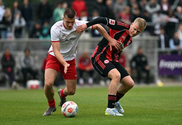 Football, Test match, SG Rot-Weiss Frankfurt - Eintracht Frankfurt