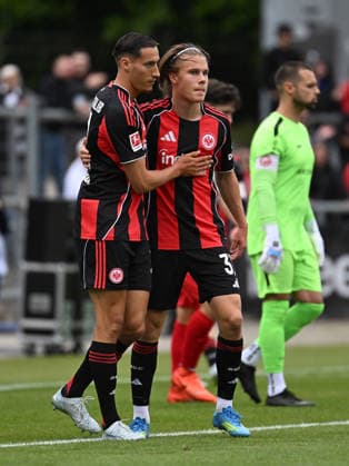 19 05 2026, xjhx, Fußball Testspiel, RW Frankfurt Eintracht Frankfurt v l Younes Ebnoutalib Eintracht Frankfurt , Love Arrhov Eintracht Frankfurt celebrate the goal, Der Torjubel zum 1 0 DFL DFB REGULATIONS PROHIBIT ANY USE OF PHOTOGRAPHS as IMAGE SEQUENCES and or QUASI VIDEO Frankfurt am Main