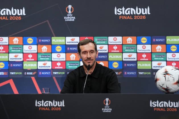 Julian Schuster SC Freiburg, Coach at the PK, Press conference , Turkey, Football, UEFA Europa League, Final, 2025 2026, SC Freiburg vs Aston Villa, 19 05 2026, TüpraÅü Stadium, BeÅüiktaÅü Park, Istanbul Istanbul TüpraÅü Stadium, BeÅüiktaÅü Par Istanbul Turkey Copyright: xArnexAmbergx