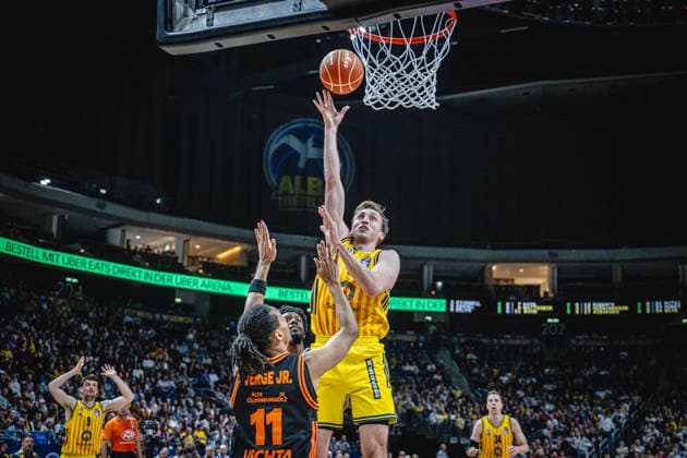 Basketball Berlin 19 05 2026 Season 2025 2026 EasyCredit BBL 1 Bundesliga Men, Men Playoffs Quarterfinals Game 2 Alba Berlin RASTA Vechta Moses Wood Alba Berlin, No 11 Alonzo Verge Vechta, No 11