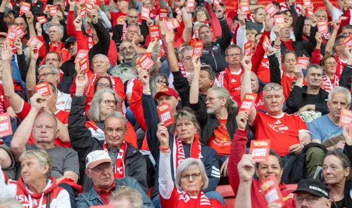 Soccer, Men, Season 2025 2026, 1 Bundesliga, 1 FC Union Berlin, Ordinary general meeting at Stadion An der Alten Försterei, Members voting, 19 05 2026, Copyright: xMatthiasxKochx