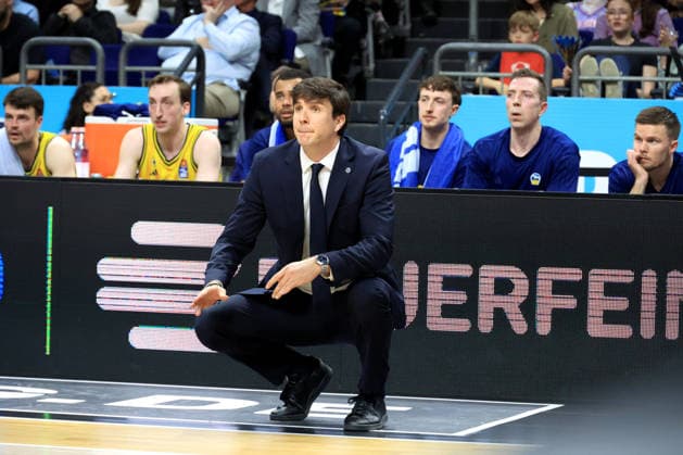 DEU, easyCredit BBL, ALBA vs Rasta Vechta, 19 05 2026, Uber Arena, Berlin, DEU, easyCredit BBL, ALBA vs Rasta Vechta, in the picture CHIEF TRAINER Pedro Calles ALBA Berlin , ALBA players bench nordphotoxGmbHx xEngler nph00076