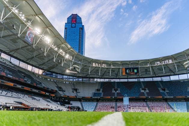 19 05 2026, SC Freiburg vs Aston Villa, UEFA Europa League, Final Matchday 1 Besiktas Square, Besiktas Park, Stadium, Fan festival, Fan Fest, Fans Freiburg Aston Villa, Trophy, Uefa Cup League Trophy, Istanbul 2026 Final Final Final Training Final Training SC Freiburg in Vodafone Park Copyright: xBahhoxKarax
