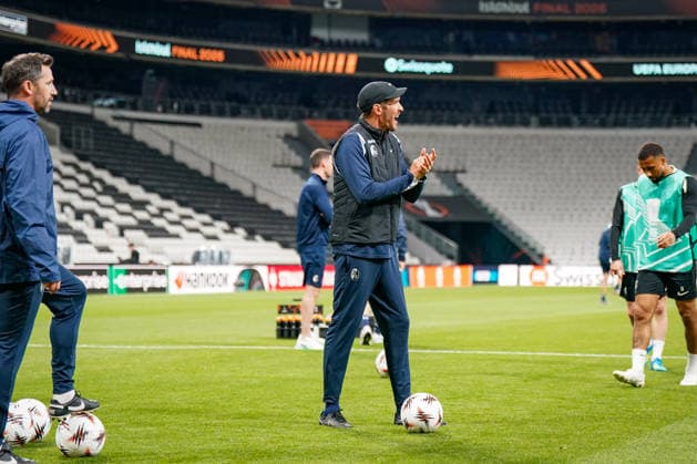Turkey Football UEFA Europa League 2025 2026, Final in Istanbul SC Freiburg vs Aston Villa Tüpras Stadyumu Istanbul Final training Freiburg team Julian Schuster SC Freiburg, Coach Copyright: xJOERANxSTEINSIEKx