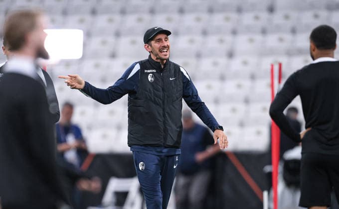 FOOTBALL EUROPA LEAGUE SEASON 2025 2026 Final in Istanbul 19 05 2026 SC Freiburg Aston Villa Training SC Freiburg at Besiktas Park stadium, coach Julian Schuster gives instructions