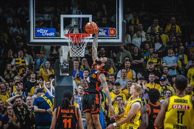 Basketball Berlin 19 05 2026 Season 2025 2026 EasyCredit BBL 1 Bundesliga Men, Men Playoffs Quarterfinals Game 2 Alba Berlin RASTA Vechta Tevin Brown Vechta, No 10