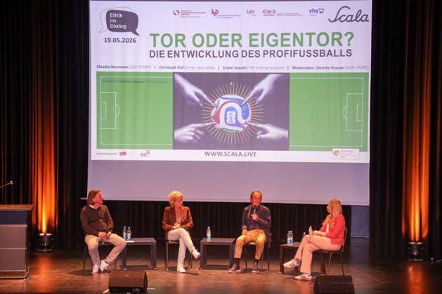 Football, ethics in dialogue - goal or own goal? The development of professional football, panel discussion in Stuttgart