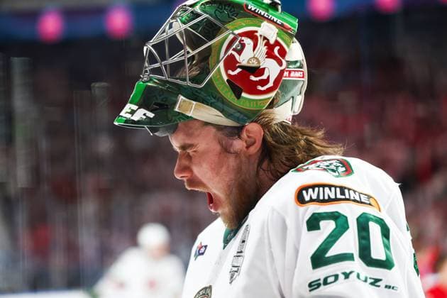 Russia Ice hockey, Eishockey Kontinental League Lokomotiv - Ak Bars 9169295 19.05.2026 Ak Bars goaltender Maxim Arefyev reacts after his team s loss in the Kontinental Hockey League final play-off ice hockey match between Lokomotiv Yaroslavl and Ak Bars Kazan in Yaroslavl, Russia. Yaroslav Neyelov Sputnik Yaroslavl Russia  Copyright: xYaroslavxNeyelovx