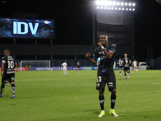 FBL CONMEBOL LIBERTADORES INDEPENDIENTE VALLE VS LIBERTAD Sangolqui, Tuesday, May 19, 2026 Independiente del Valle vs Libertad, for the Conmebol Libertadores Cup 2026, at Estadio Banco de Guayaquil Photos API Rolando Enriquez Sangolqui Pichincha Ecuador Copyright: xROLANDO-ENRIQUEZx