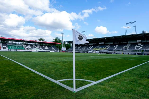 View of the corner flag with the SV Sandhausen logo, club logo, interior, stadium, panorama, overview, arena without spectators, no audience, empty stands, SVS 1916, club, feature, 20 05 2026, Sandhausen Germany , football, anniversary match, SV Sandhausen Eintracht Frankfurt xozx