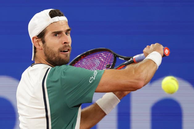 2026 05 20, xFSx, Bitpanda Open Hamburg ATP500, round of 16, mens tennis tournament in Hamburg , Am Rothembaum in Hamburg , Karen Khachanov plays a backhand Copyright: HMBxMedia FernandoxSoares