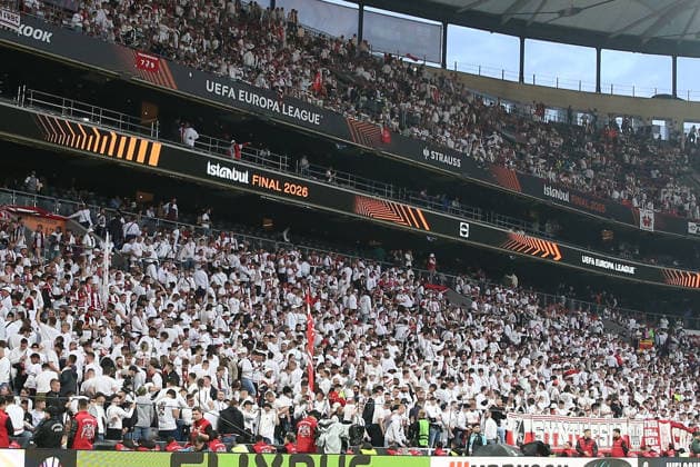 20 05 2026, xrekx, Football Europa League Final 2026, SC Freiburg Aston Villa v l SC Freiburg Fans ,atmosphere, scarves, Ultras, spectators, visitors, choreo, choreography, atmosphere, scarves, spectators, visitors symbol photo, symbol image, symbol stadium, symbolic photo, symbolic image, symbolic stadium DFL DFB REGULATIONS PROHIBIT ANY USE OF PHOTOGRAPHS as IMAGE SEQUENCES and or QUASI VIDEO Istanbul