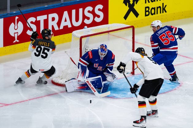 Ice hockey, World Championship, USA - Germany
