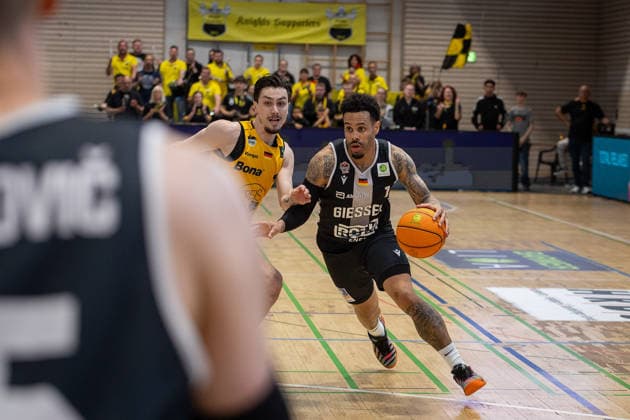 Gian Bahattin Aydinoglu Bozic Estriche Knights Kirchheim, 04 Daniel Alexander Norl Giessen 46ers, 01 GER, Bozic Estriche Knights Kirchheim vs Giessen 46ers, BARMER 2 Basketball Bundesliga, Playoffs Semifinal Game 1, Season 2025 2026, 20 05 2026 GER, Bozic Estriche Knights Kirchheim vs Giessen 46ers, BARMER 2 Basketball Bundesliga, Playoffs Semifinal Game 1, Season 2025 2026, 20 05 2026 Goeppingen Copyright: xEibner-Pressefoto NinaxSanderx EP_NSR
