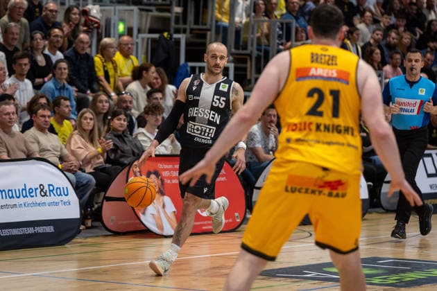Simon Krajcovic Giessen 46ers, 55 Nicolas Bretzel Bozic Estriche Knights Kirchheim, 21 GER, Bozic Estriche Knights Kirchheim vs Giessen 46ers, BARMER 2 Basketball Bundesliga, Playoffs Semifinal Game 1, Season 2025 2026, 20 05 2026 GER, Bozic Estriche Knights Kirchheim vs Giessen 46ers, BARMER 2 Basketball Bundesliga, Playoffs Semifinal Game 1, Season 2025 2026, 20 05 2026 Goeppingen Copyright: xEibner-Pressefoto NinaxSanderx EP_NSR