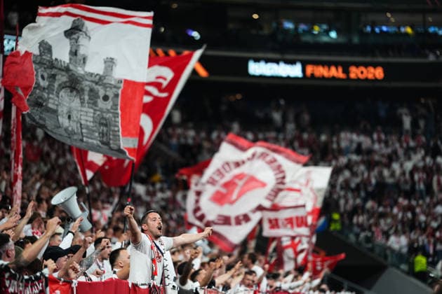 Freiburg v Aston Villa - UEFA Europa League final ISTANBUL, TURKIYE - MAY 20: Freiburg supporters cheer for their team during the UEFA Europa League final match between Freiburg and Aston Villa at Besiktas Park in Istanbul, Turkiye, on May 20, 2026. Hakan Akgun Anadolu Istanbul Turkey. Editorial use only. Please get in touch for any other usage.  Copyright: x2026xAnadoluxHakanxAkgunx