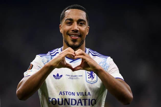 SC Freiburg v Aston Villa FC - UEFA Europa League Youri Tielemans of Aston Villa FC celebrates after scoring the opening goal during the UEFA Europa League 2025 26 final football match between SC Freiburg and Aston Villa FC. Istanbul Turkey Copyright: xNicolòxCampox