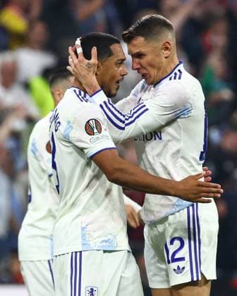 Youri Tielemans of Aston Villa celebrates scoring the opening goal for their side with their teammates SC Freiburg v Aston Villa, UEFA Europa League, Final, Football, Besiktas Park, Istanbul, Turkiye - 20 May 2026Istanbul Besiktas Park United Kingdom EDITORIAL USE ONLY No use with unauthorised audio, video, data, fixture lists, club league logos or live services. Online in-match use limited to 120 images, no video emulation. No use in betting, games or single club league player publications.  Copyright: xJamesxMarsh Shutterstockx 16883157cl