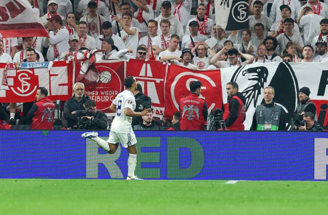May 20, 2026, Istanbul, Besiktas, ToÂ¼rkiye: Goal the Youri Tielemans of Aston Villa During the football match between Aston Villa vs Freiburg valid for the UEFA Europa League Final, on 20 05 2026 at the Vodafone Arena stadium in Istanbul Istanbul Türkiye - ZUMAs236 20260520_aap_s236_042 Copyright: xFabioxSassox