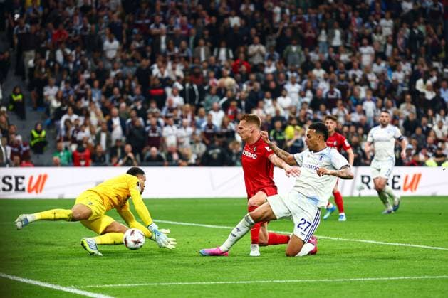 Morgan Rogers of Aston Villa scores a goal for their side to make it 3-0 SC Freiburg v Aston Villa, UEFA Europa League, Final, Football, Besiktas Park, Istanbul, Turkiye - 20 May 2026Istanbul Besiktas Park United Kingdom EDITORIAL USE ONLY No use with unauthorised audio, video, data, fixture lists, club league logos or live services. Online in-match use limited to 120 images, no video emulation. No use in betting, games or single club league player publications.  Copyright: xJamesxMarsh Shutterstockx 16883157da