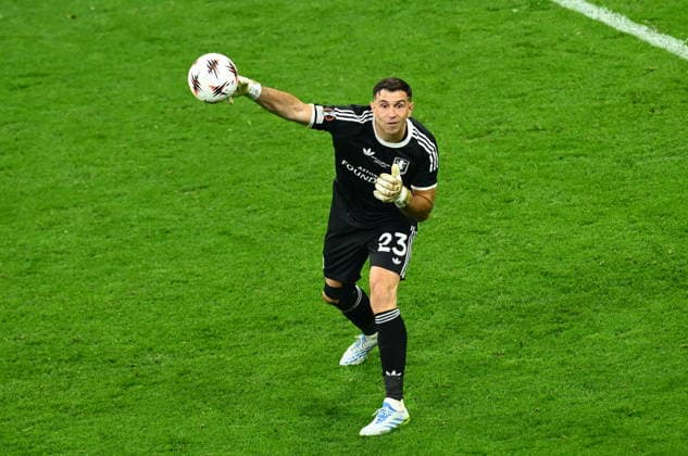 Freiburg v Aston Villa - UEFA Europa League final ISTANBUL, TURKIYE - MAY 20: Aston Villa s Emiliano Martinez (23) in action during the UEFA Europa League final match between Freiburg and Aston Villa at Tupras Stadium in Istanbul, Turkiye, on May 20, 2026. Arif Hudaverdi Yaman Anadolu Istanbul Turkey. Editorial use only. Please get in touch for any other usage.  Copyright: x2026xAnadoluxArifxHudaverdixYamanx