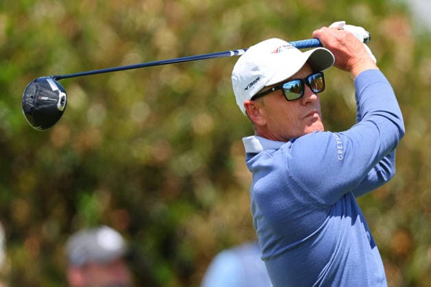 NEWTON SQUARE, PA - MAY 14: Luke Donald of England tees off at the first tee during round 1 of the 2026 PGA, Golf Herren Championship on May 14, 2026 at Aronimink Golf Club in Newtown Square, Pennsylvania. (Photo by Rich Graessle Icon Sportswire) GOLF: MAY 14 PGA PGA Championship EDITORIAL USE ONLY Icon260514262001