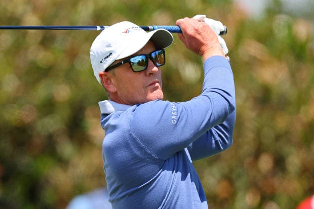 NEWTON SQUARE, PA - MAY 14: Luke Donald of England tees off at the first tee during round 1 of the 2026 PGA, Golf Herren Championship on May 14, 2026 at Aronimink Golf Club in Newtown Square, Pennsylvania. (Photo by Rich Graessle Icon Sportswire) GOLF: MAY 14 PGA PGA Championship EDITORIAL USE ONLY Icon260514262011