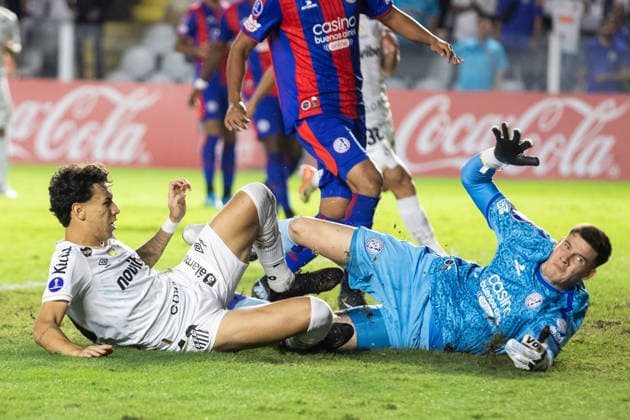 Santos x San Lorenzo SANTOS, SP - 20.05.2026: SANTOS X SAN LORENZO - Gabriel Bontempo scores a goal during the match between Santos and San Lorenzo, valid for the 5th round of the Copa Sudamericana, held on Wednesday night (20) at Estadio Urbano Caldeira, Vila Belmiro, in Santos, SP. (Photo: Rodilei Morais Fotoarena) x2947223x  RodileixMorais