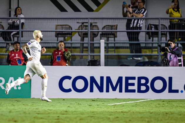 RECORD DATE NOT STATED match between Santos and San Lorenzo for the Copa CONMEBOL Sudamericana Santos (SP), 05 20 2026 - Copa Sudamericana Santos vs San Lorenzo - Player Gabriel Gabigol scores and celebrates his goal during the match between Santos and San Lorenzo for the 2026 Copa Sudamericana, Group Stage, Round 5, at the Urbano Caldeira Stadium, Vila Belmiro, on the evening of Wednesday, May 20, 2026, in Santos, Brazil. Credit: William Oliveira PhD Press TheNews2(Foto: Phd Press Thenews2 imago images) SPO  Copyright: xPHDxPRESSx