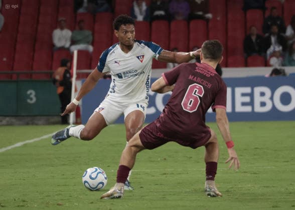 FBL COPA LIBERTADORES LIGA DE QUITO VS LANUS May 20, 2026 Meeting between Liga de Quito vs Lanus of Argentina for Copa Libertadores at the Rodrigo Paz stadium QUITO PICHINCHA ECUADOR Copyright: xHENRYxLAPOx