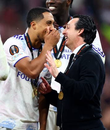 Aston Villa Manager Unai Emery and Youri Tielemans of Aston Villa. SC Freiburg v Aston Villa, UEFA Europa League, Final, Football, Besiktas Park, Istanbul, Turkiye - 20 May 2026Istanbul Besiktas Park United Kingdom EDITORIAL USE ONLY No use with unauthorised audio, video, data, fixture lists, club league logos or live services. Online in-match use limited to 120 images, no video emulation. No use in betting, games or single club league player publications.  Copyright: xJamesxMarsh Shutterstockx 16883157jf