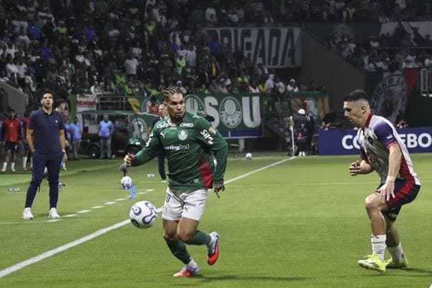 RECORD DATE NOT STATED match between Palmeiras and Cerro Porteno for the Copa Libertadores Sao Paulo (SP), 05 20 2026 - Libertadores Palmeiras vs Cerro Porteno Paulinho of Palmeiras in a play during the match between Palmeiras and Cerro Porteno, for the 5th round of the group stage of the Copa Conmebol Libertadores, on the night of Wednesday, May 20, 2026, at Allianz Parque, in Sao Paulo-SP.(Foto: Leco Viana Thenews2 imago images) SPO  Copyright: xLecoxVianax