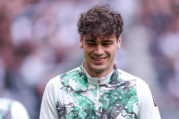 16 05 2026, Soccer, Borussia Mönchengladbach TSG 1899 Hoffenheim, 1 Soccer Bundesliga, 34 Matchday, Borussia Park, Season 2025 2026 Giovanni Reyna Borussia Mönchengladbach 13 at training before the match DFB regulations prohibit any use of photographs as image sequences and or quasi video North Rhine-Westphalia Germany