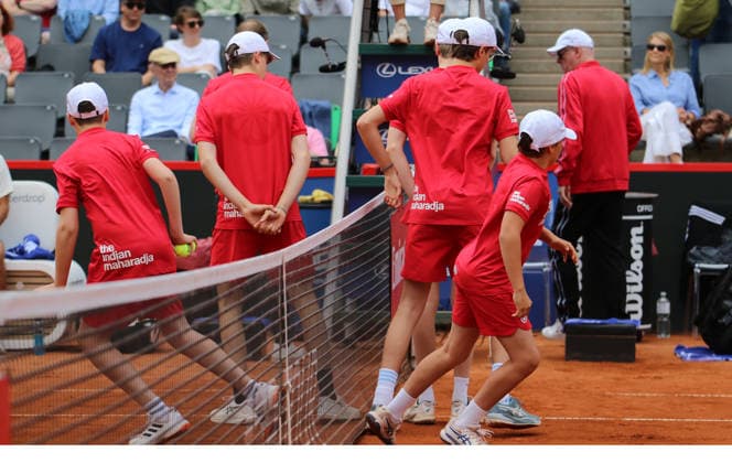 Bitpanda Hamburg Open, ATP 500, Ballkinder in the doubles semi-finals