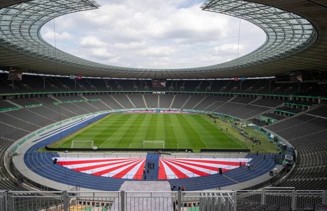 Fußball, Herren, Saison 2025 2026, 83. DFB-Pokal-Finale, FC Bayern München - VfB Stuttgart, Training am Vortag, im Bild: Blick auf die Stuttgarter Kurve am Marathontor, 22.05. 2026, Copyright: xMatthiasxKochx